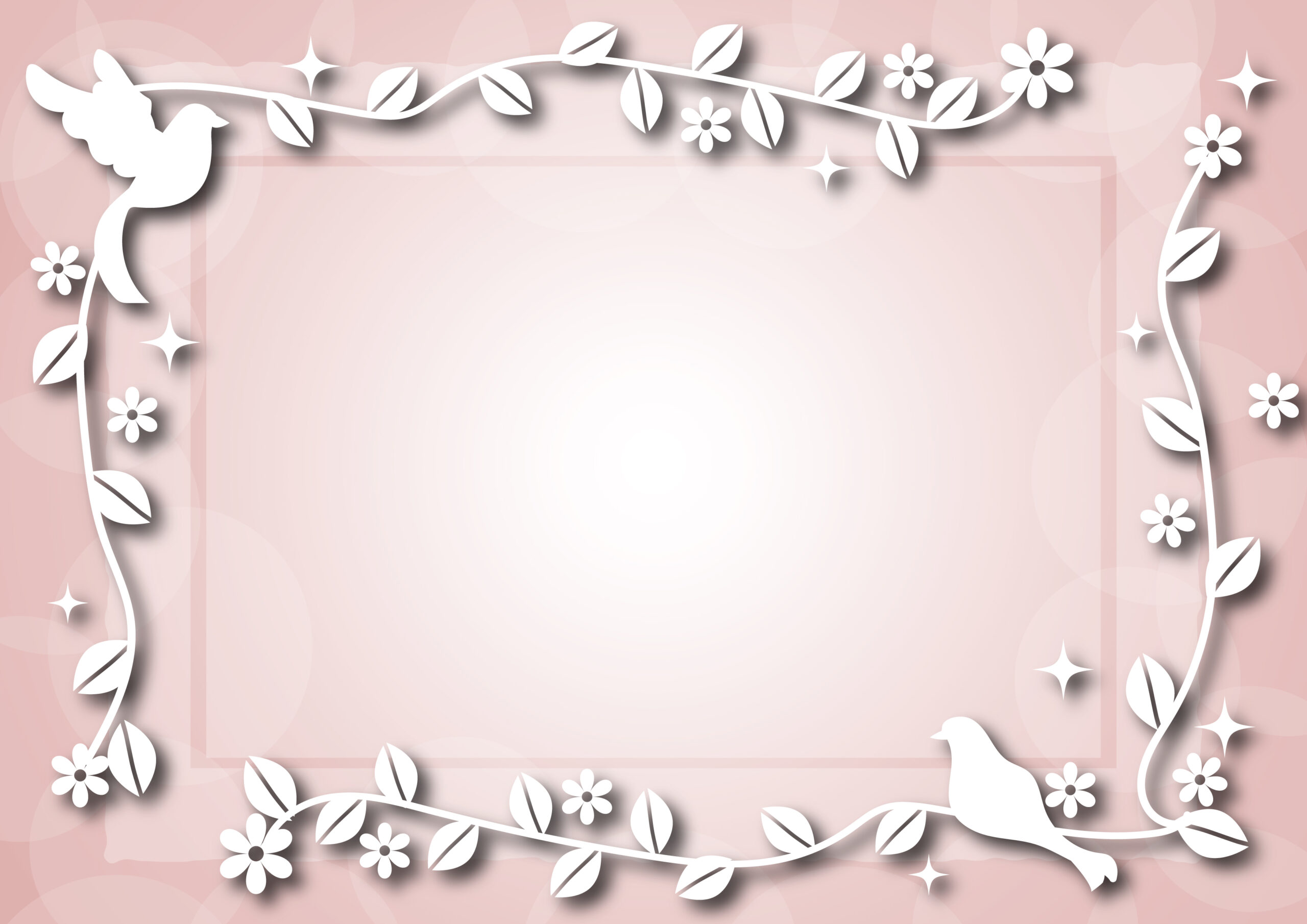 結婚式の招待状、ハガキ、式場案内のパンフレット表紙などにおすすめする鳩と花、蔓のイラストデザインフレームとなります。淡いピンク色の背景が落ち着いた上品な印象を感じさせるおしゃれな飾り枠となっております。ダウンロード：JPGA4サ