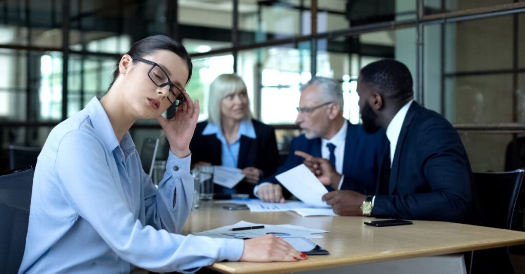 職場にいるずるい人の特徴は？