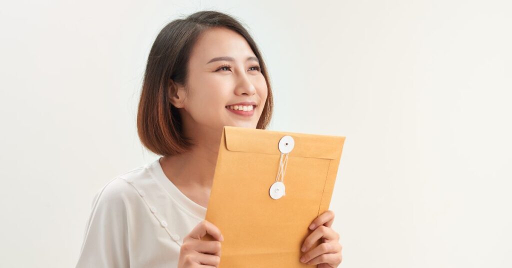 ビジネスシーンで使う封筒とは？