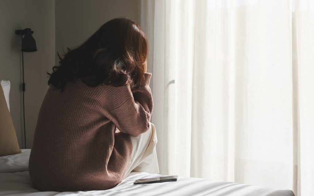 罪悪感があるけども仕事に行きたくない場合に休む上手な言い訳を教えてください！朝起きたら職場に行きたくないなぁ。。。休みたいな。。。でも嘘を言うのは罪悪感があるけ