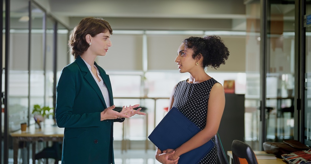 メモを取らない後輩にどう指導す