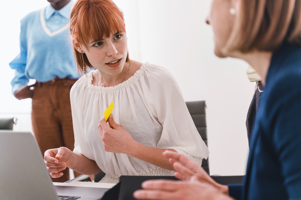 仕事が早いけど雑な部下への対応